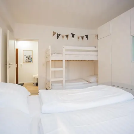 Welcome In - In In De Bergen, Direct Aan De Piste